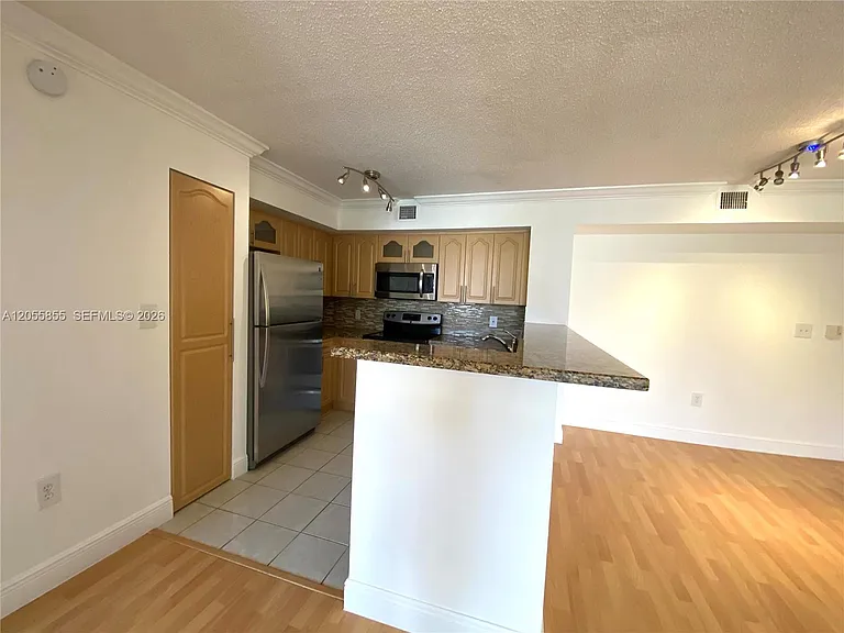 4560 NW 107th Ave #205-12 — Photo 6