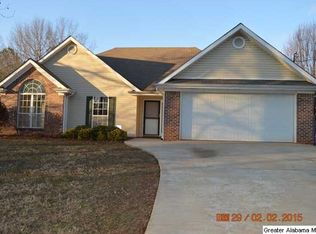 220 Meadowlark Dr, Alabaster, AL 35007