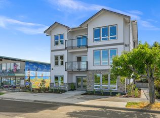 962 Peace Portal Dr #301, Blaine, WA 98230