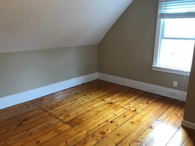9 Swanzey St — Photo 3