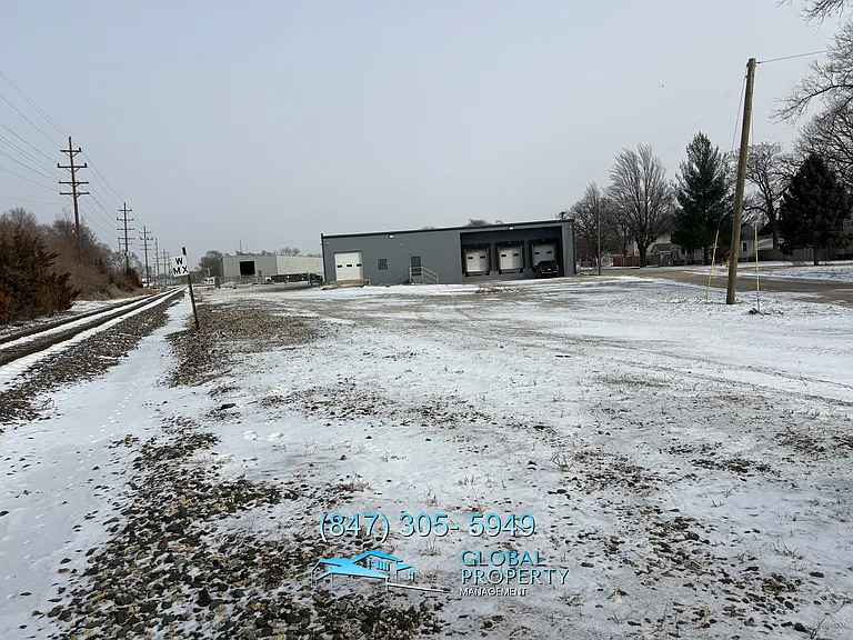 709-711 W Seneca St — Photo 32