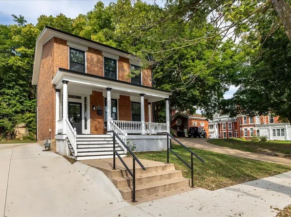 619 S Prospect St, Galena, IL 61036