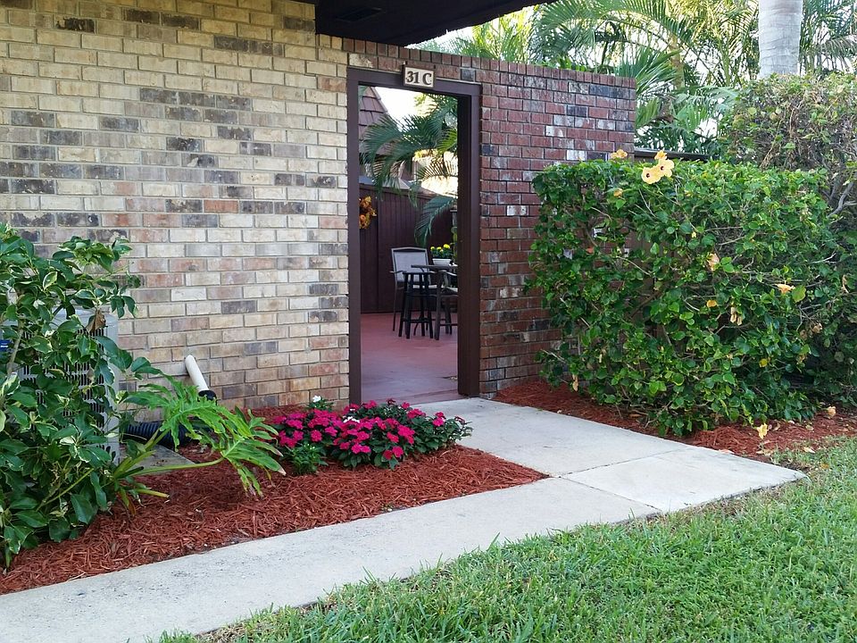 Entrance 31C