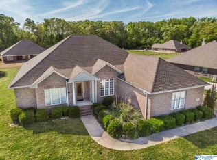 138 Lakeview St, Athens, AL 35611