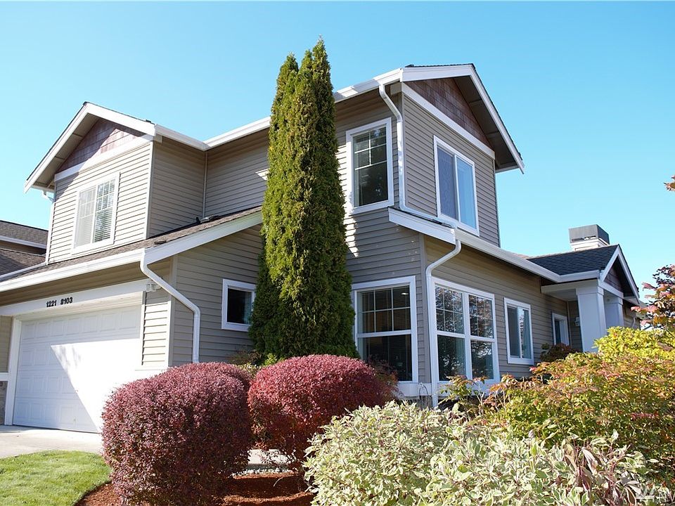 1st image of 1221 65th St SE Unit 103