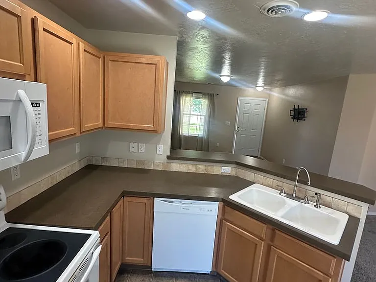 4258 S Glenmere Way — Photo 22