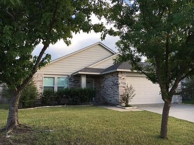1st image of 913 Ann Dr
