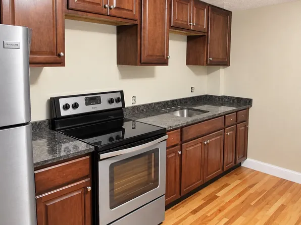 393 Washington St APT 2, Braintree, MA 02184
