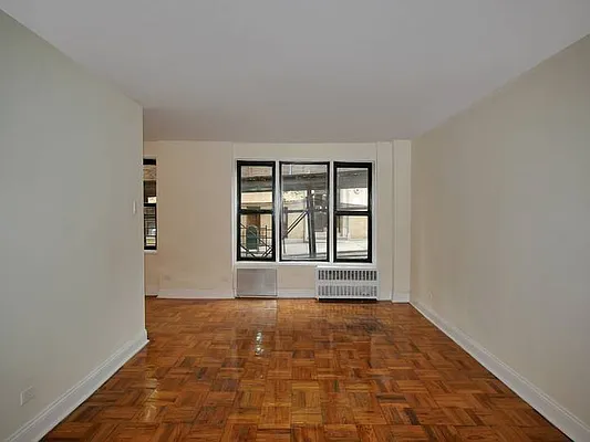 Rented by Goldfarb Properties | media 10