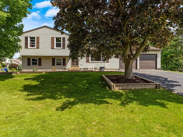 6109 Gaspe Ln, Cicero, NY 13039