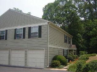 1384 Old Coach Rd SW, Marietta, GA 30008