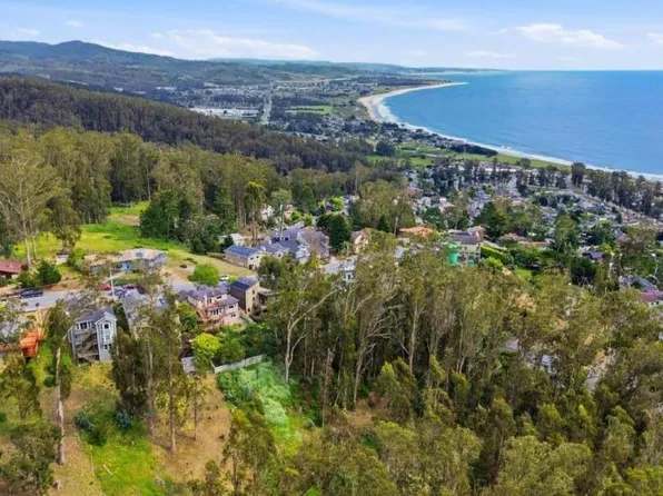 (undisclosed Address), Half Moon Bay, CA 94019