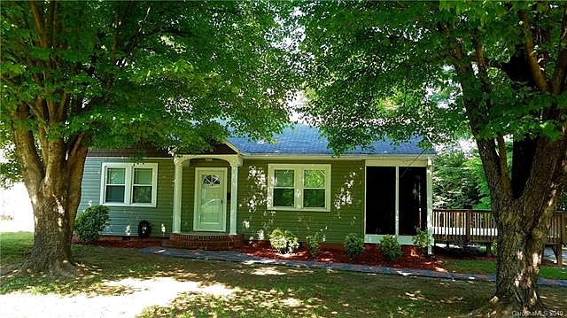 1st image of 119 Oakdale St