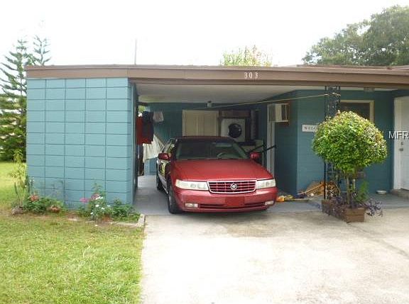 2nd image of 303 Poinciana Cir