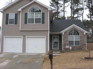 620 Escalade Dr, College Park, GA 30349