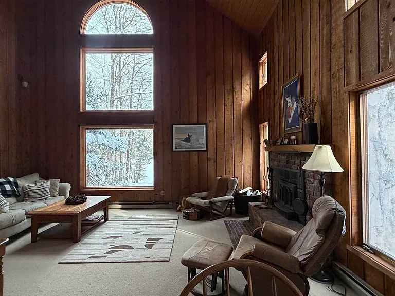 65 Cranberry Hill Rd — Photo 4