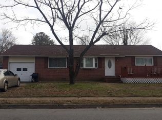 810 Lemaster Ave, Hampton, VA 23669