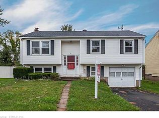 31 Avon Ct, Middletown, CT 06457