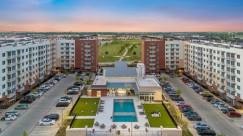 Resia Rayzor Ranch Apartments Photo 1