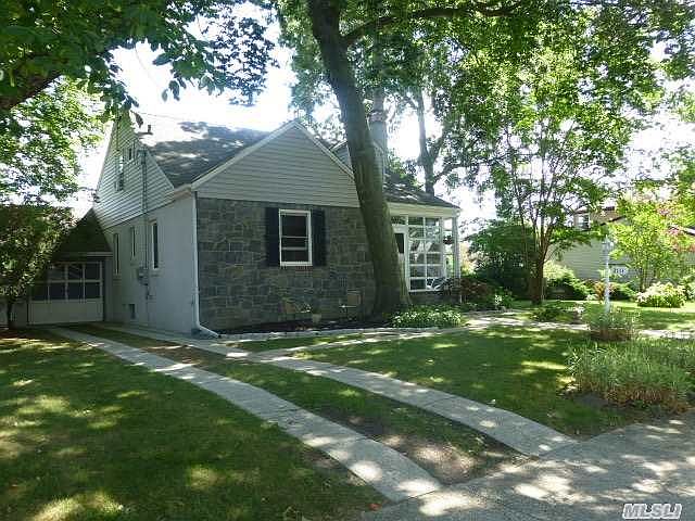 1st image of 2111 Cypress St