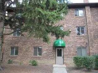 2437 Spring St APT 4101, Woodridge, IL 60517