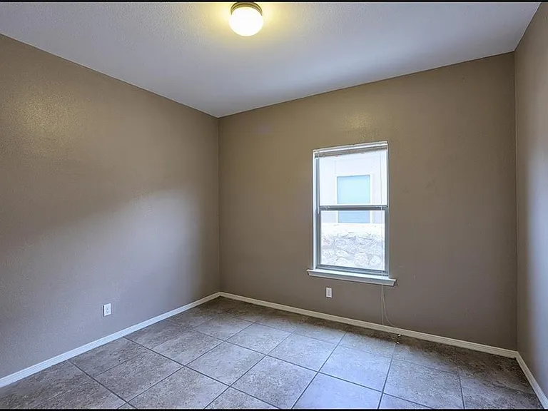 14302 Pancho Gonzalez Ct #A — Photo 25