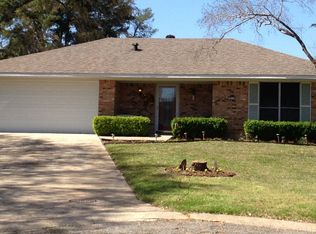 911 Princesa Cir, Haughton, LA 71037
