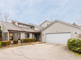 138 S Pintail Dr, Chagrin Falls, OH 44023