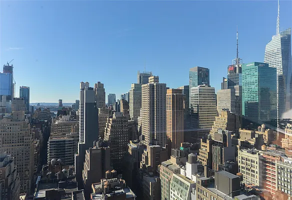 Rented by 212 Consulting Corp | media 43