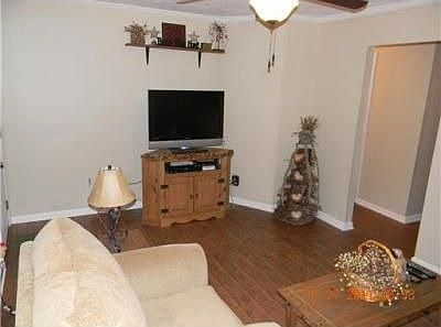 2nd image of 1031 Village Dr