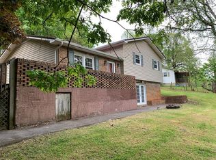 18 Mansion Dr, Lebanon, VA 24266