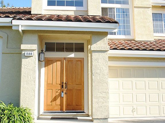 3rd image of 1598 Cleo Springs Dr