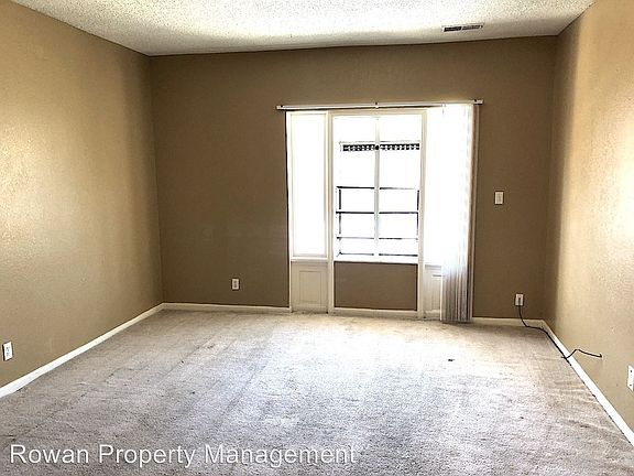 2nd image of 901 Benton Blvd APT 1N