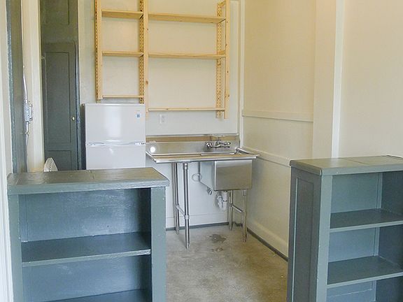 5th image of 1050 Hibbard St #1-22