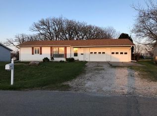 110 Broad Ave, Stanton, IA 51573