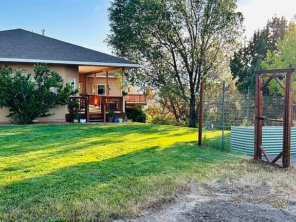 4th image of 16609 Columbine Lane