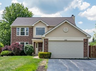 542 W Weeping Willow Rd, Round Lake, IL 60073