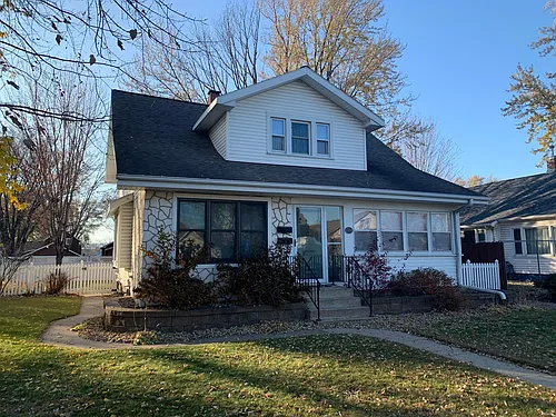 2331 George St Photo 1