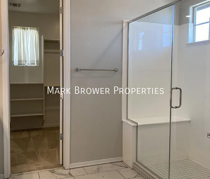 3878 E Oxford Ln — Photo 7