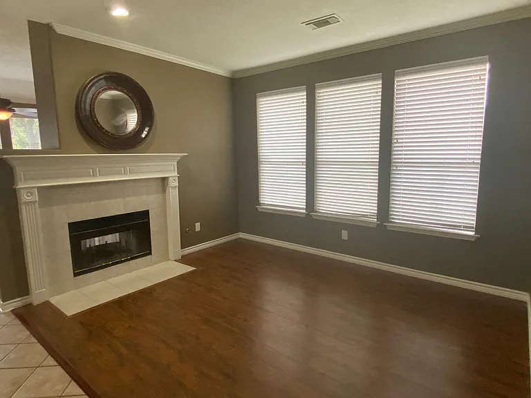 5602 Walkabout Way — Photo 8