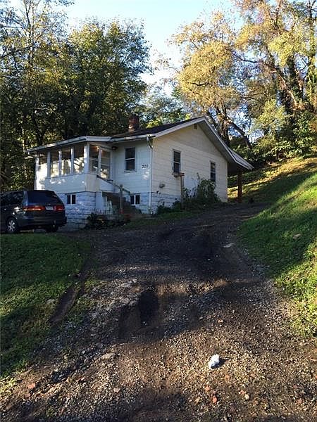 1st image of 320 Cline St
