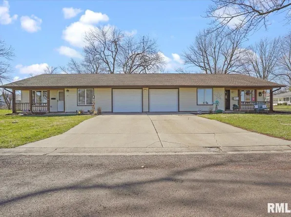 315-317 S Ring St, Virden, IL 62690
