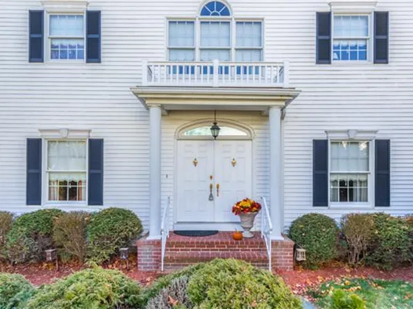 17 Webster St, Malden, MA 02148