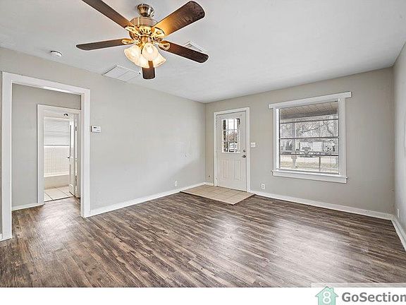 3rd image of 304 Plum St