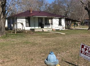 901 E Warren St, Dickel, TN 37388