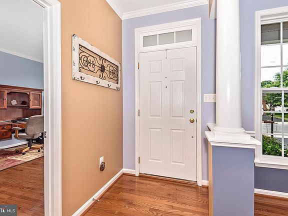 Foyer- Hardwood Floors