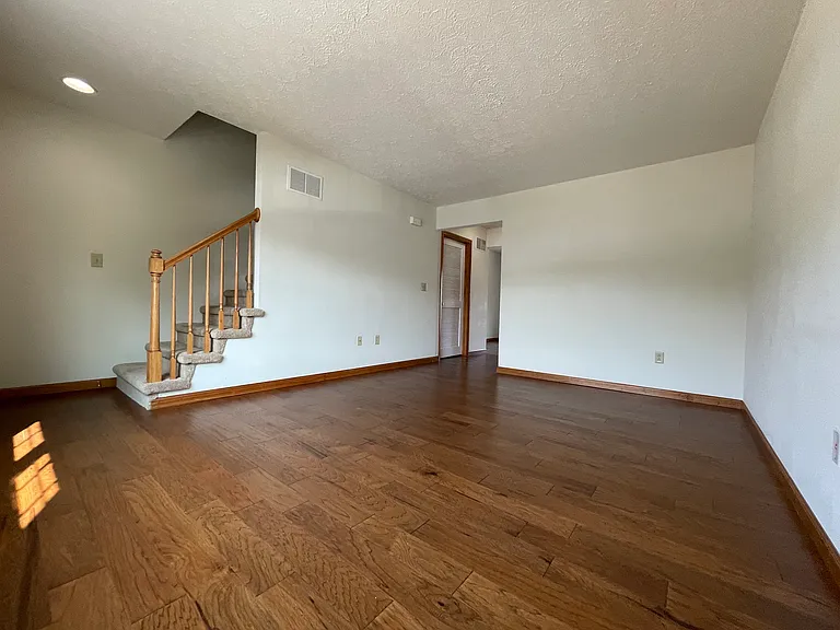 720 Johnson Hill Rd #720 — Photo 2