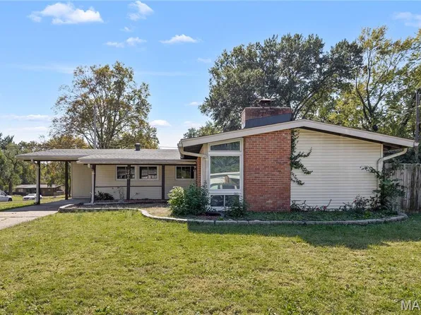2200 Saint Catherine St, Florissant, MO 63033