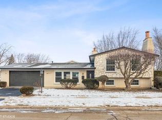 1227 Yorkshire Dr, Hanover Park, IL
