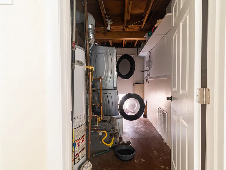 2933 Nevermind Ln — Photo 31
